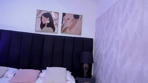 Kayla  online show from 10/09/25, 11:30