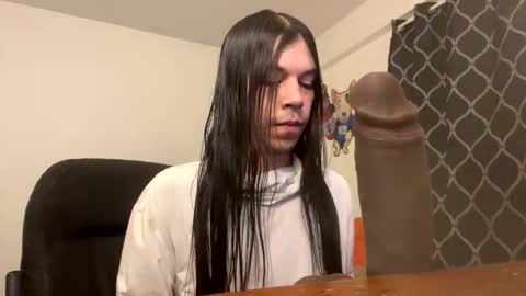 Snapshot of kayla_femboy23 chatting on 11/24/25, 12:43 kayla_femboy23 online show from 11/24/25, 12:43