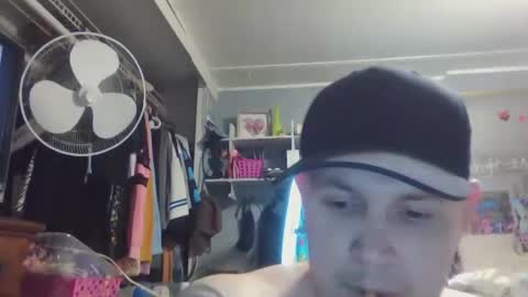 Snapshot of kaylaandmike23 chatting on 04/08/26, 04:12 M and K online show from 04/08/26, 04:12