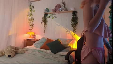 Snapshot of kaylabunn_x chatting on 04/14/26, 04:24 kayla samper online show from 04/14/26, 04:24