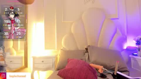 kaylachannell online show from 12/22/25, 03:47