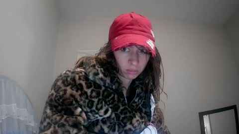 Snapshot of kaylaelizabeth97 chatting on 04/21/26, 03:46 kaylaelizabeth97 online show from 04/21/26, 03:46