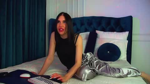 Kayla online show from 07/17/26, 06:46