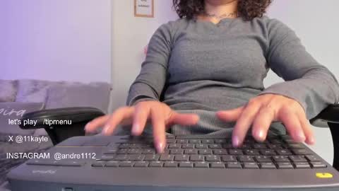 INSTAGRAM AND TW 11kayle online show from 03/30/26, 11:39