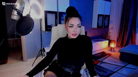 kaylee online show from 12/04/24, 04:27