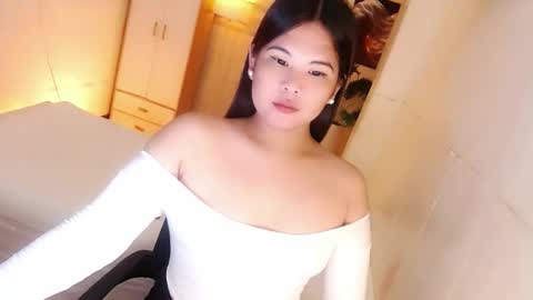 Y O U R        F U T U R E       K A Y L E E  online show from 11/08/25, 07:12