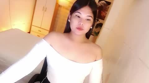 Y O U R        F U T U R E       K A Y L E E  online show from 11/10/25, 06:01