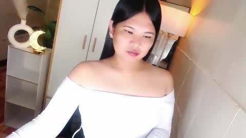 Y O U R        F U T U R E       K A Y L E E  online show from 01/14/26, 06:35