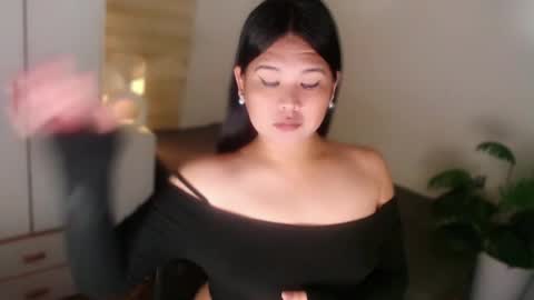 Snapshot of kayleepinay chatting on 06/18/26, 03:38 Y O U R F U T U R E K A Y L E E online show from 06/18/26, 03:38