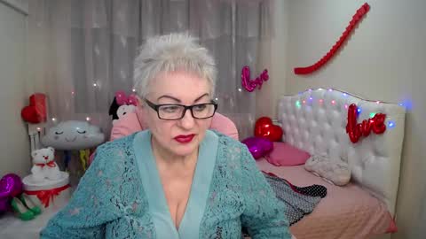 kaylesmoll online show from 02/13/25, 03:29