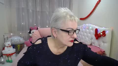 kaylesmoll online show from 03/12/25, 07:17