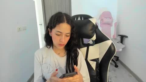 kaylie online show from 01/10/26, 01:35