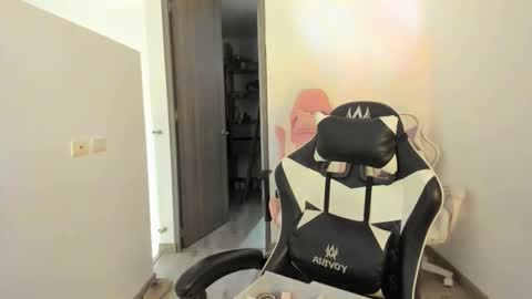 kaylie online show from 01/14/26, 04:23