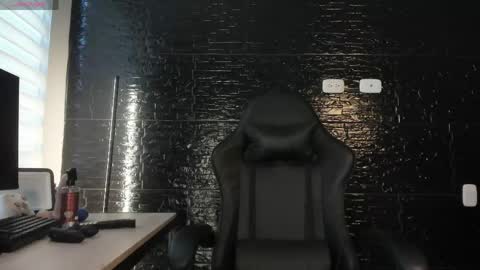 Kayn online show from 04/13/26, 07:08