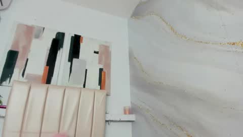 Snapshot of kayna_gomez chatting on 11/23/25, 06:52 Kayna online show from 11/23/25, 06:52