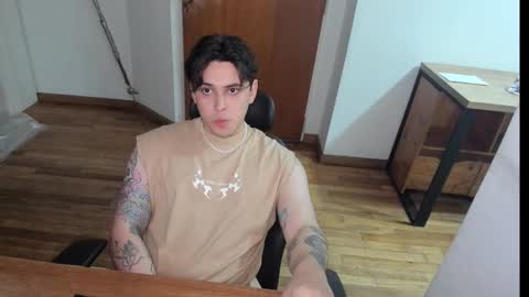 kaynn_b online show from 01/29/25, 01:58