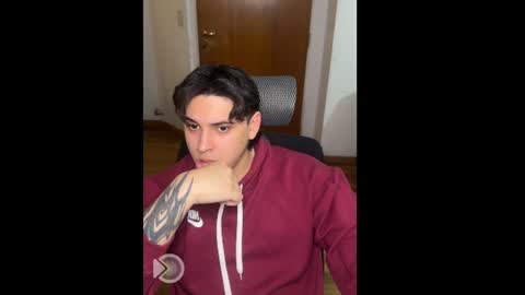 kaynn_b online show from 06/16/26, 01:08