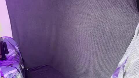 katie online show from 11/16/25, 09:31