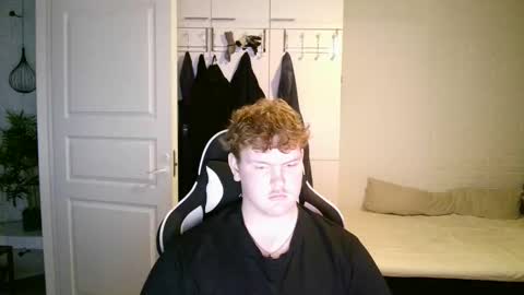 Aatu online show from 10/23/25, 08:13