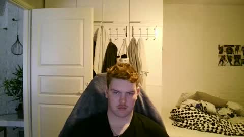 Aatu online show from 03/25/26, 07:14