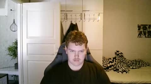 Aatu online show from 04/20/26, 06:27