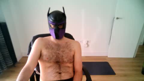 Snapshot of kaywolf89 chatting on 02/26/25, 04:56 Neon online show from 02/26/25, 04:56