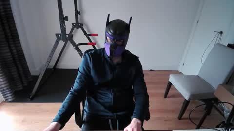 Neon online show from 02/02/26, 03:44