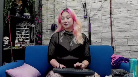 Miss Kazia online show from 01/01/25, 11:07