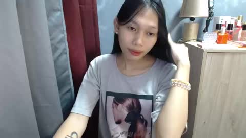 Its me Cora online show from 10/25/25, 04:42