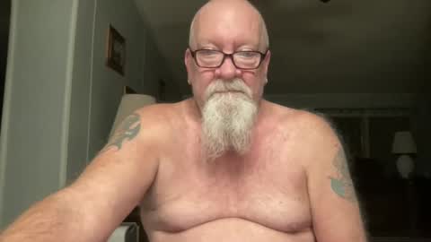 Snapshot of kcbace61760 chatting on 12/16/24, 05:38 kcbace61760 online show from 12/16/24, 05:38