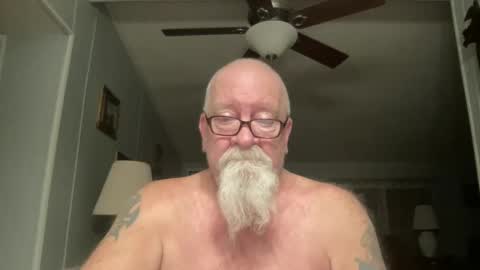 Snapshot of kcbace61760 chatting on 12/24/24, 01:06 kcbace61760 online show from 12/24/24, 01:06