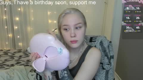 Seb Polly Roxy Jonny online show from 02/02/25, 01:45