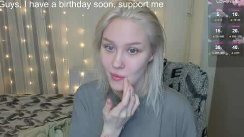 Seb Polly Roxy Jonny online show from 02/05/25, 01:54