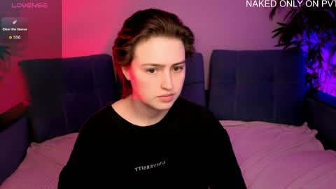 Snapshot of kebesheska chatting on 05/08/26, 09:14 Seb Polly Roxy Jonny online show from 05/08/26, 09:14