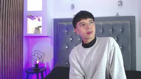 Snapshot of keen_nico chatting on 02/07/26, 12:42 nico online show from 02/07/26, 12:42