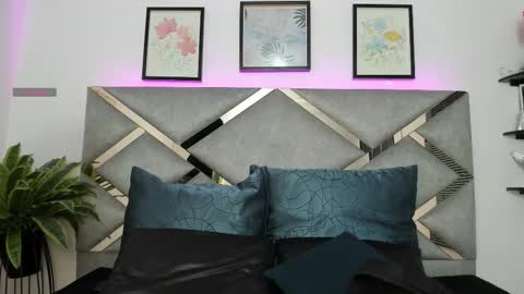 Snapshot of keidy_rose chatting on 11/03/25, 07:04 Keidy Monday to Saturday from 200 pm to 810pm UTC-5 Colombia Time online show from 11/03/25, 07:04