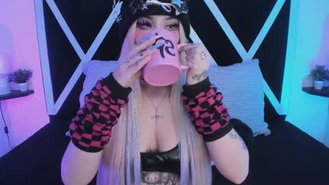 Snapshot of keidy_rose chatting on 11/21/25, 08:02 Keidy Monday to Saturday from 200 pm to 810pm UTC-5 Colombia Time online show from 11/21/25, 08:02