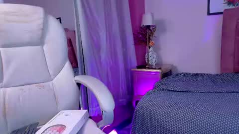 Snapshot of keiko_amane chatting on 06/23/26, 03:15 online show from 06/23/26, 03:15