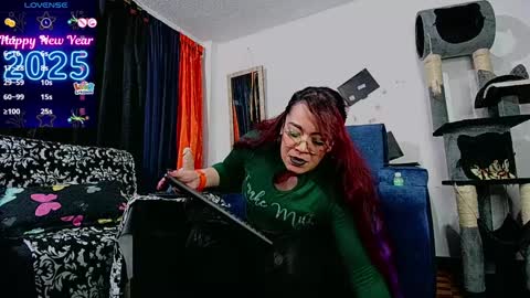 Snapshot of keila_j chatting on 01/05/25, 11:15 KEILA J online show from 01/05/25, 11:15