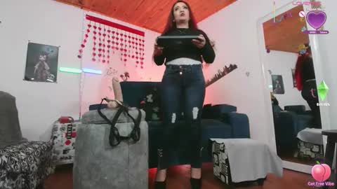 Snapshot of keila_j chatting on 09/13/25, 10:15 KEILA J online show from 09/13/25, 10:15