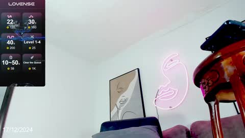 Snapshot of keila_mendoza chatting on 12/17/24, 06:09 Keila online show from 12/17/24, 06:09