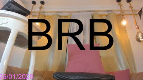 Snapshot of keila_mendoza chatting on 01/26/25, 10:02 Keila online show from 01/26/25, 10:02