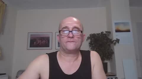 Snapshot of keilie1 chatting on 12/24/24, 10:06 keilie1 online show from 12/24/24, 10:06