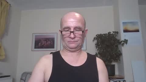 Snapshot of keilie1 chatting on 12/25/24, 01:10 keilie1 online show from 12/25/24, 01:10