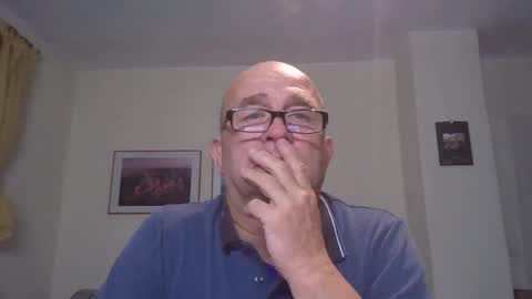 Snapshot of keilie1 chatting on 10/24/25, 09:44 keilie1 online show from 10/24/25, 09:44