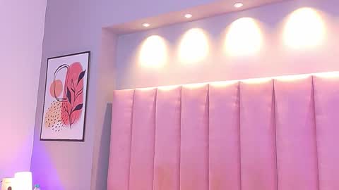 Snapshot of keily_ross1 chatting on 10/29/25, 08:43 Keily Ross online show from 10/29/25, 08:43