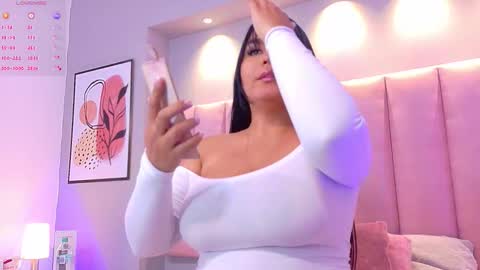 Snapshot of keily_ross1 chatting on 11/15/25, 09:32 Keily Ross online show from 11/15/25, 09:32