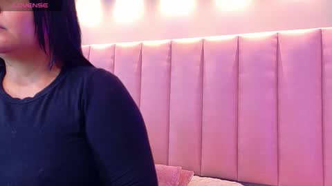 Snapshot of keily_ross1 chatting on 11/17/25, 08:47 Keily Ross online show from 11/17/25, 08:47