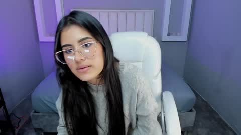 Keily Bennet online show from 04/04/26, 08:06