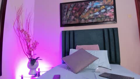 Snapshot of keimywilde chatting on 02/20/26, 06:30 Keimy Wilde online show from 02/20/26, 06:30